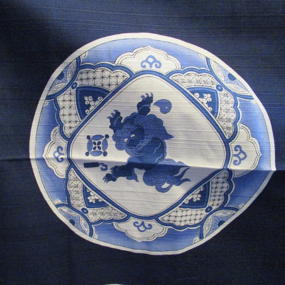 Vintage Japanese scarf - Picture 3 of 12